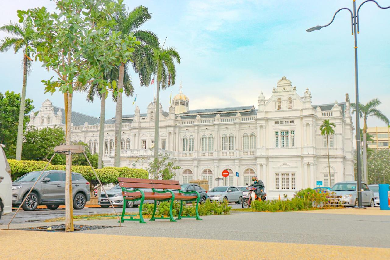 Bishop Hotel George Town Exterior photo